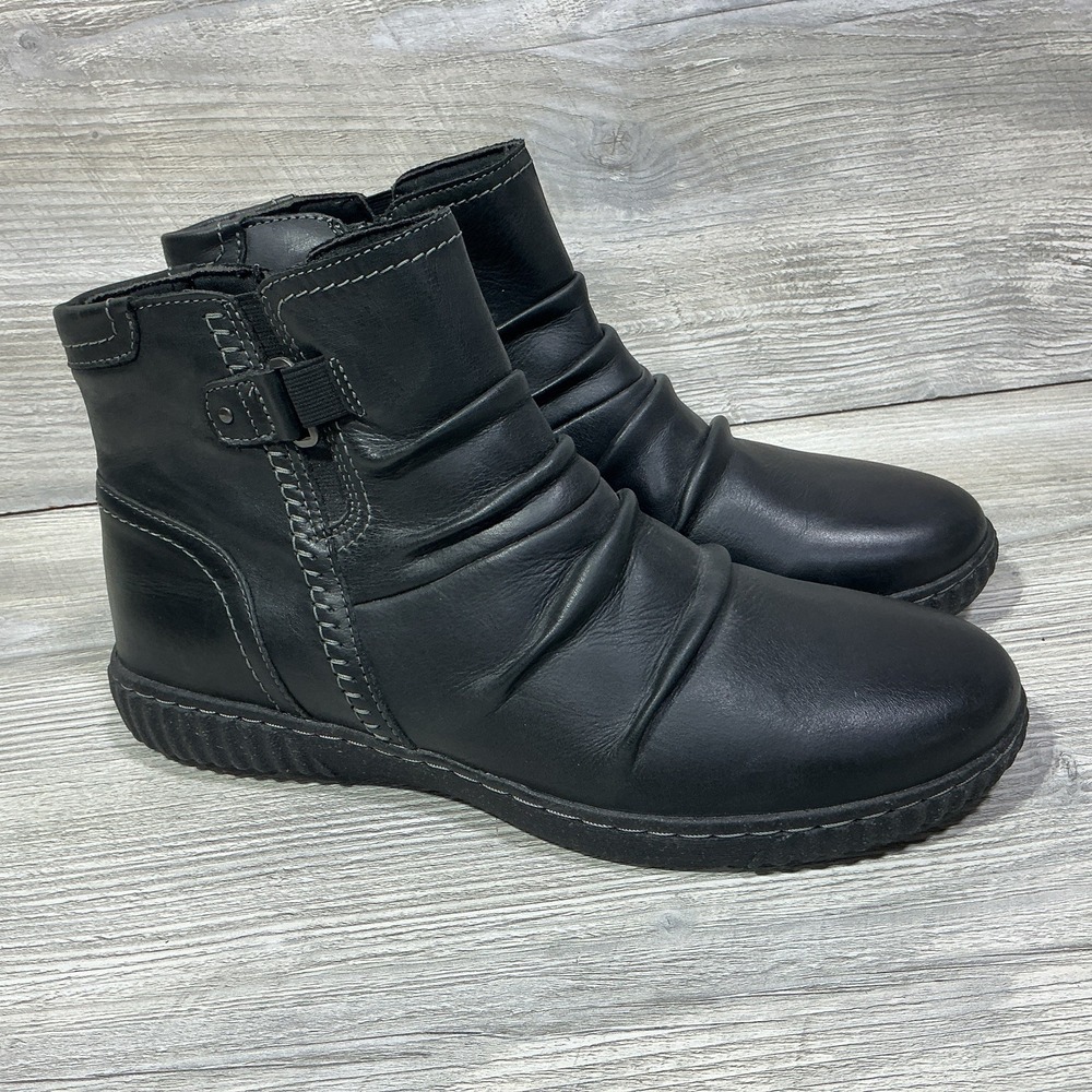 Clarks Collection Caroline Orchid Black Leather Side Zip Ankle Boots Women's 12W